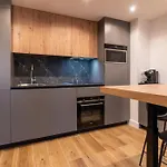 Renove Pour 5 Pers Avec Piscine Tennis Et Parking 232