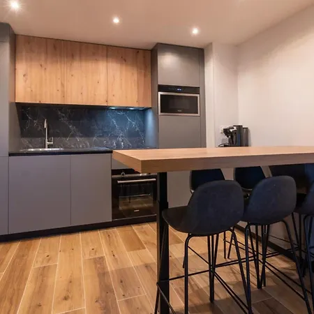 Appartement Rénové Pour 5 Pers Avec Piscine Tennis Et Parking 232